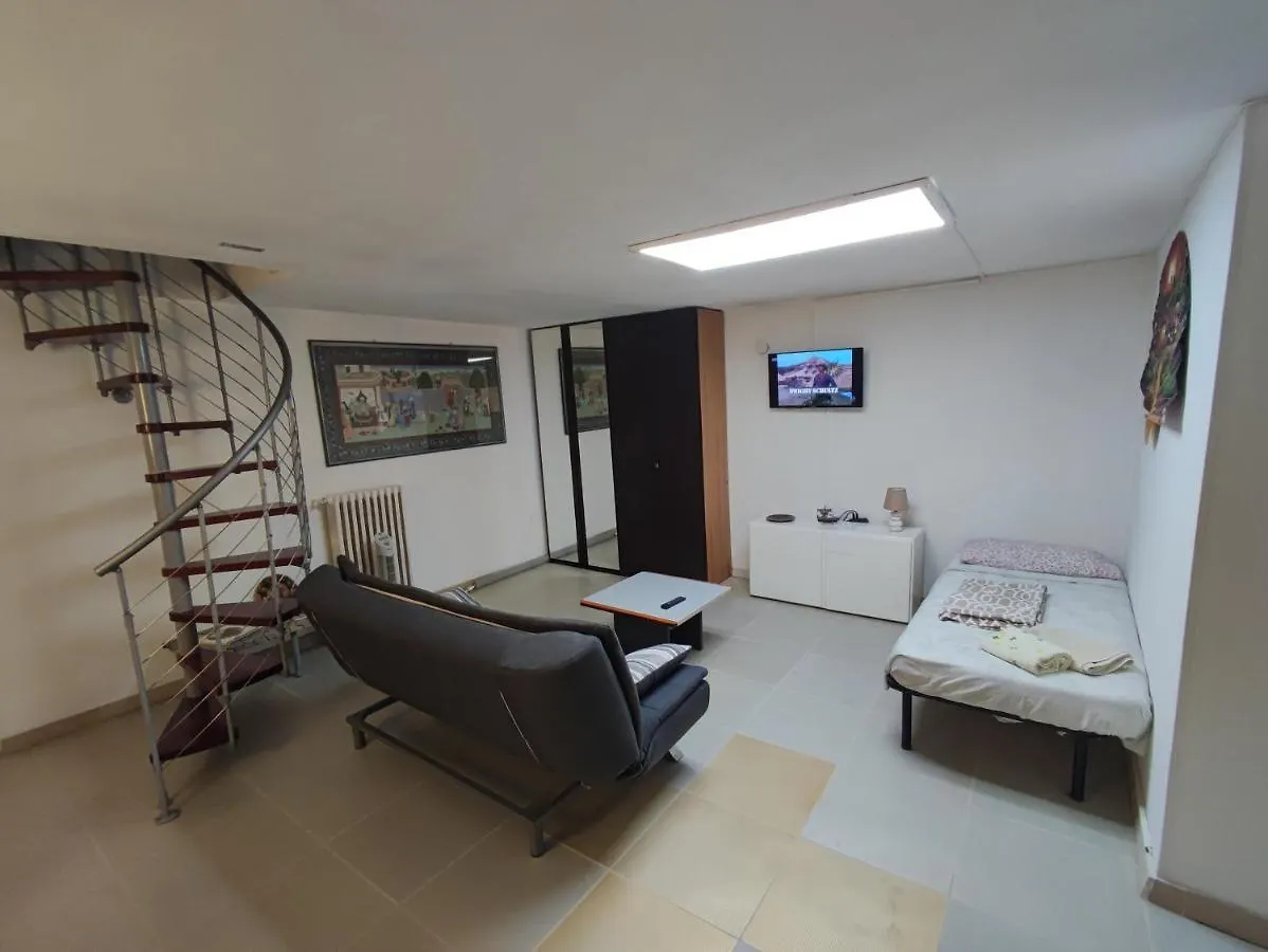 Apartment Central Private Flat By Old Town, Shops, Restaurants Bari
