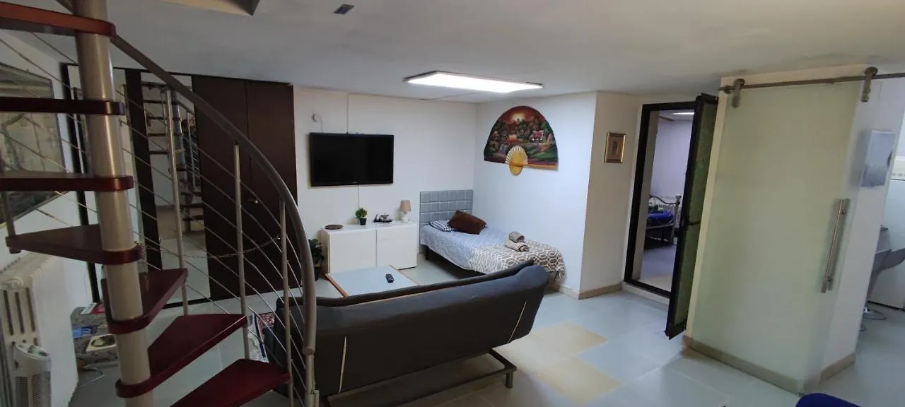 Central Private Flat By Old Town, Shops, Restaurants Bari